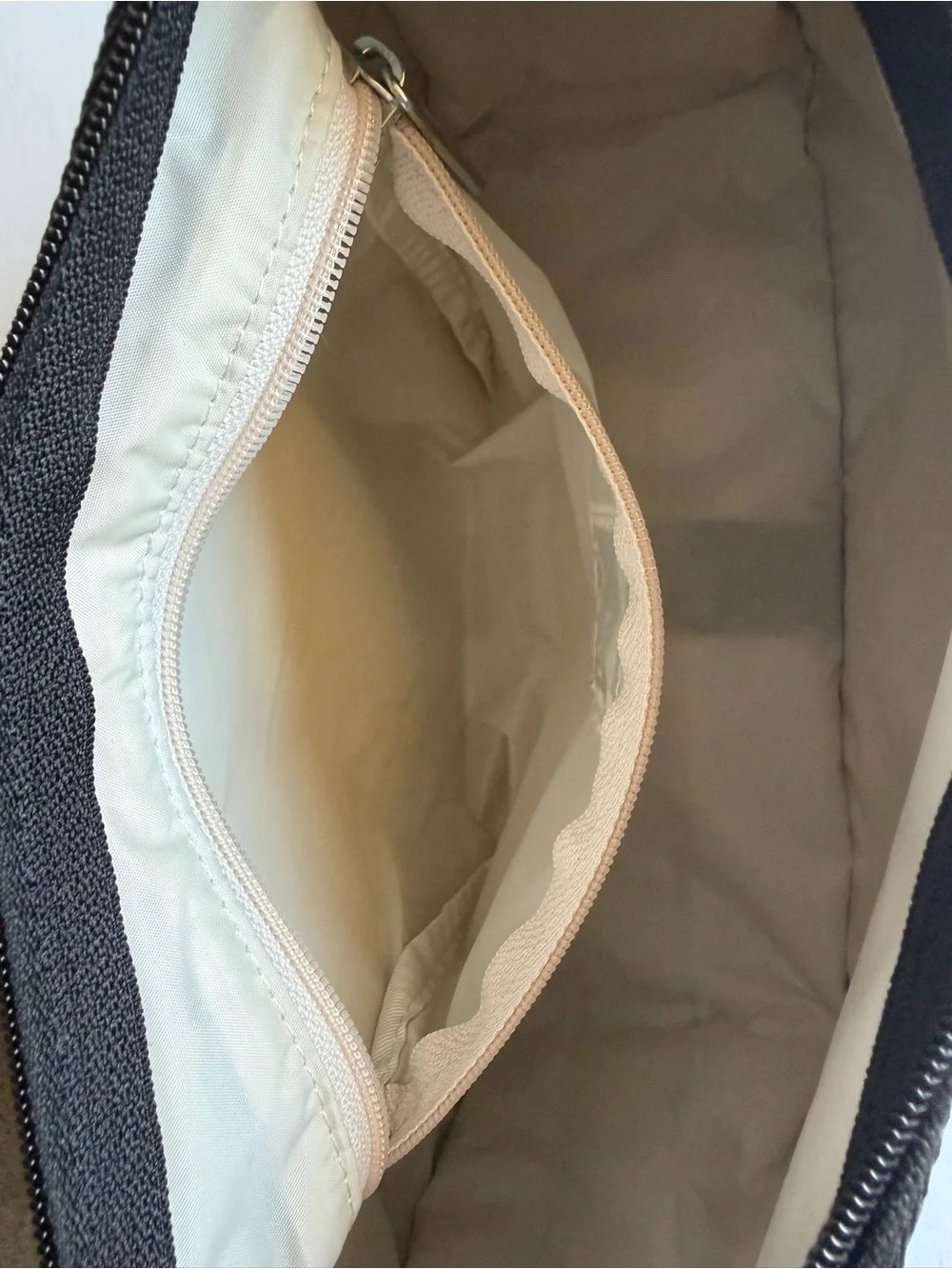 Lesportsac Classic Hobo Miffy Black Stencil